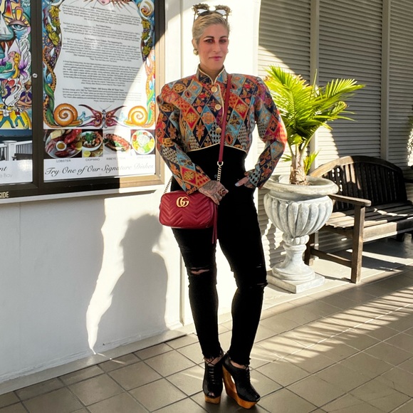 Meet your Posher, Marissa - Picture 9 of 10